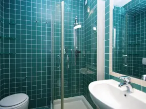 Pronájem bytu 3+1, Praha - Nové Město, Odborů, 81 m2
