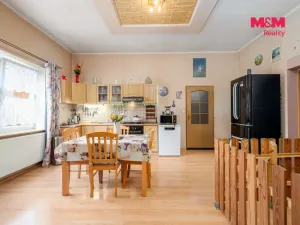 Prodej rodinného domu, Osek, Sokolská, 596 m2