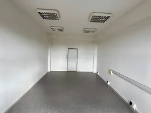 Pronájem kanceláře, Praha - Černý Most, Bryksova, 28 m2