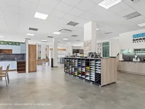 Pronájem obchodního prostoru, Praha - Hloubětín, Poděbradská, 252 m2