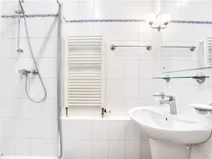 Pronájem bytu 3+1, Praha - Nové Město, Dřevná, 108 m2