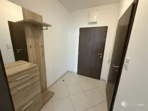 Pronájem bytu 1+kk, Praha - Střížkov, Makedonská, 33 m2