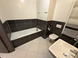 Pronájem bytu 1+kk, Praha - Střížkov, Makedonská, 33 m2