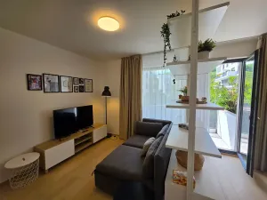 Pronájem bytu 1+kk, Praha - Jinonice, Kloudova, 23 m2