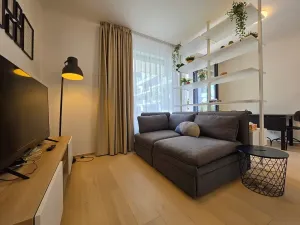 Pronájem bytu 1+kk, Praha - Jinonice, Kloudova, 23 m2