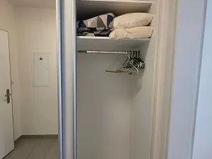 Pronájem bytu 1+kk, Praha - Jinonice, Kloudova, 23 m2