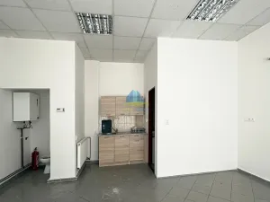 Pronájem obchodního prostoru, Aš, Hlavní, 32 m2
