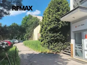 Pronájem kanceláře, Praha - Kobylisy, Horňátecká, 19 m2