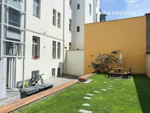 Prodej bytu 1+kk, Praha - Karlín, Březinova, 50 m2