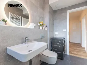 Pronájem bytu 2+kk, Praha - Hlubočepy, Divíškové, 53 m2