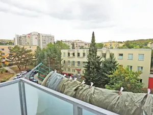 Pronájem bytu 2+1, Praha - Hloubětín, Zelenečská, 50 m2
