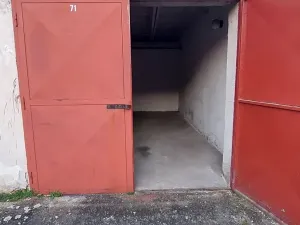 Pronájem garáže, Poděbrady, Jungmannova, 17 m2