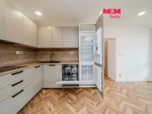 Prodej bytu 3+kk, Ostrava - Poruba, Aleše Hrdličky, 66 m2