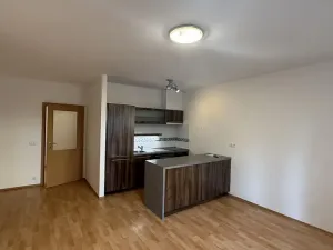 Pronájem bytu 2+kk, Hradec Králové, Ve Stromovce, 59 m2