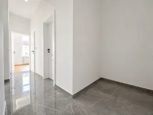 Prodej bytu 2+kk, Praha - Holešovice, Dělnická, 42 m2