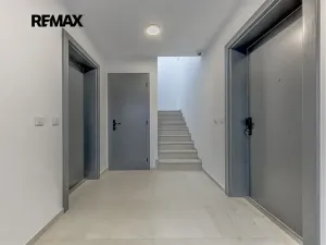 Pronájem bytu 3+kk, Kladno, Veleslavínova, 71 m2