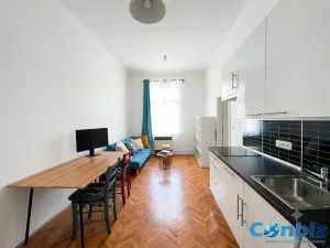 Prodej bytu 2+kk, Praha - Holešovice, Jirečkova, 39 m2