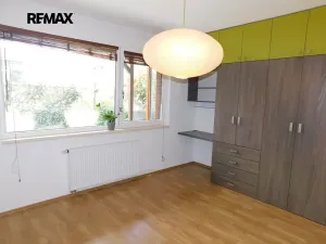 Pronájem bytu 2+kk, Praha - Velká Chuchle, Mrkosova, 60 m2