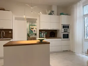 Prodej bytu 4+1, Děčín, Husovo nám., 156 m2