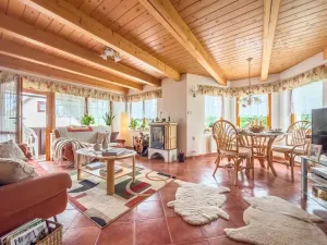 Prodej rodinného domu, Černovice, Husovy sady, 240 m2