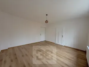Pronájem rodinného domu, Praha - Kobylisy, Líbeznická, 170 m2