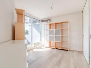 Prodej bytu 2+kk, Praha - Vysočany, Skloněná, 74 m2