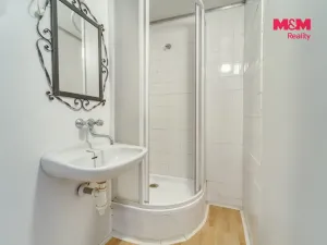 Prodej bytu 2+kk, Praha, Kozmíkova, 47 m2