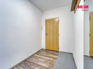 Prodej bytu 4+1, Lesná, 64 m2