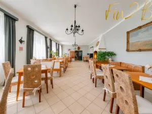 Prodej rodinného domu, Lnáře, 448 m2