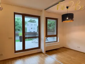 Pronájem bytu 3+1, Praha - Vysočany, Za Lidovým domem, 84 m2