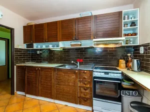 Prodej rodinného domu, Zvole, 520 m2