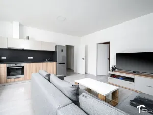 Pronájem bytu 2+kk, Pardubice - Bílé Předměstí, Bulharská, 63 m2
