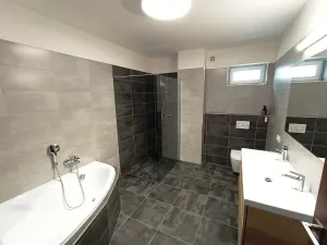 Pronájem bytu 4+kk, Babice, K Vile, 146 m2
