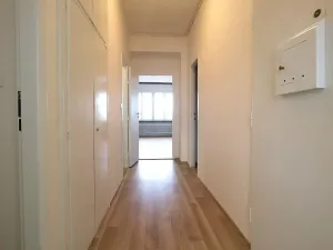 Pronájem kanceláře, Praha - Smíchov, Štefánikova, 77 m2