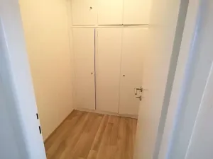 Pronájem kanceláře, Praha - Smíchov, Štefánikova, 77 m2