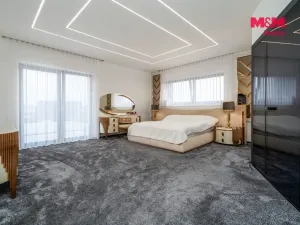 Prodej rodinného domu, Jirny, Modřínová, 400 m2