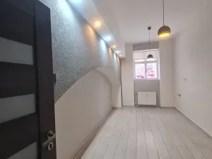 Pronájem obchodního prostoru, Praha - Vinohrady, Šafaříkova, 66 m2