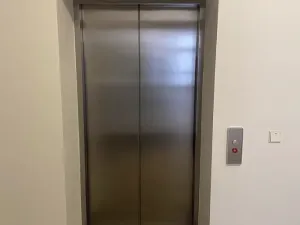 Pronájem kanceláře, Praha - Libeň, Sokolovská, 23 m2