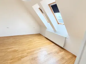 Pronájem bytu 3+kk, Praha - Žižkov, Bořivojova, 83 m2