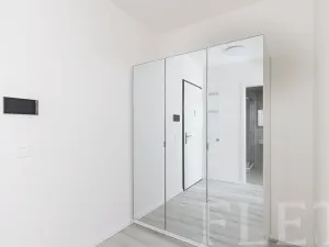 Pronájem bytu 1+kk, Praha - Hloubětín, Waltariho, 36 m2