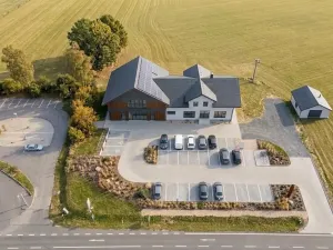 Prodej obchodního prostoru, Furth im Wald, Německo, 584 m2