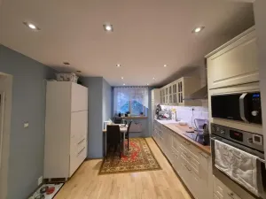 Pronájem bytu 2+1, Lovosice, Resslova, 52 m2