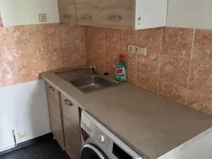 Pronájem bytu 1+kk, Karlovy Vary, Dubová, 30 m2