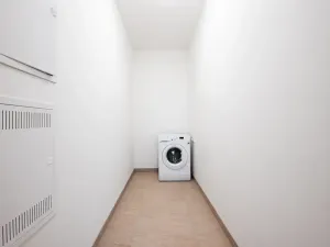 Pronájem bytu 2+kk, Praha - Karlín, U Mlýnského kanálu, 58 m2