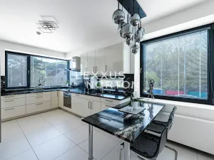 Prodej rodinného domu, Praha - Dejvice, V Šáreckém údolí, 348 m2