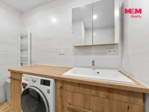 Prodej bytu 2+1, Povrly, Sídliště II, 56 m2