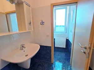 Pronájem výrobních prostor, Tečovice, 890 m2