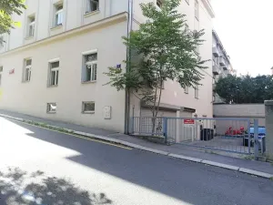 Pronájem bytu 2+kk, Praha - Nusle, Jaurisova, 51 m2