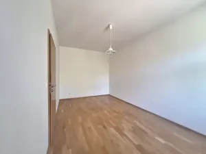 Pronájem bytu 2+kk, Praha - Nusle, Jaurisova, 40 m2