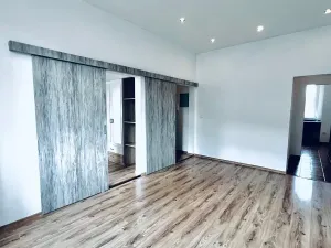 Prodej bytu 2+1, Karlovy Vary, Jaltská, 51 m2